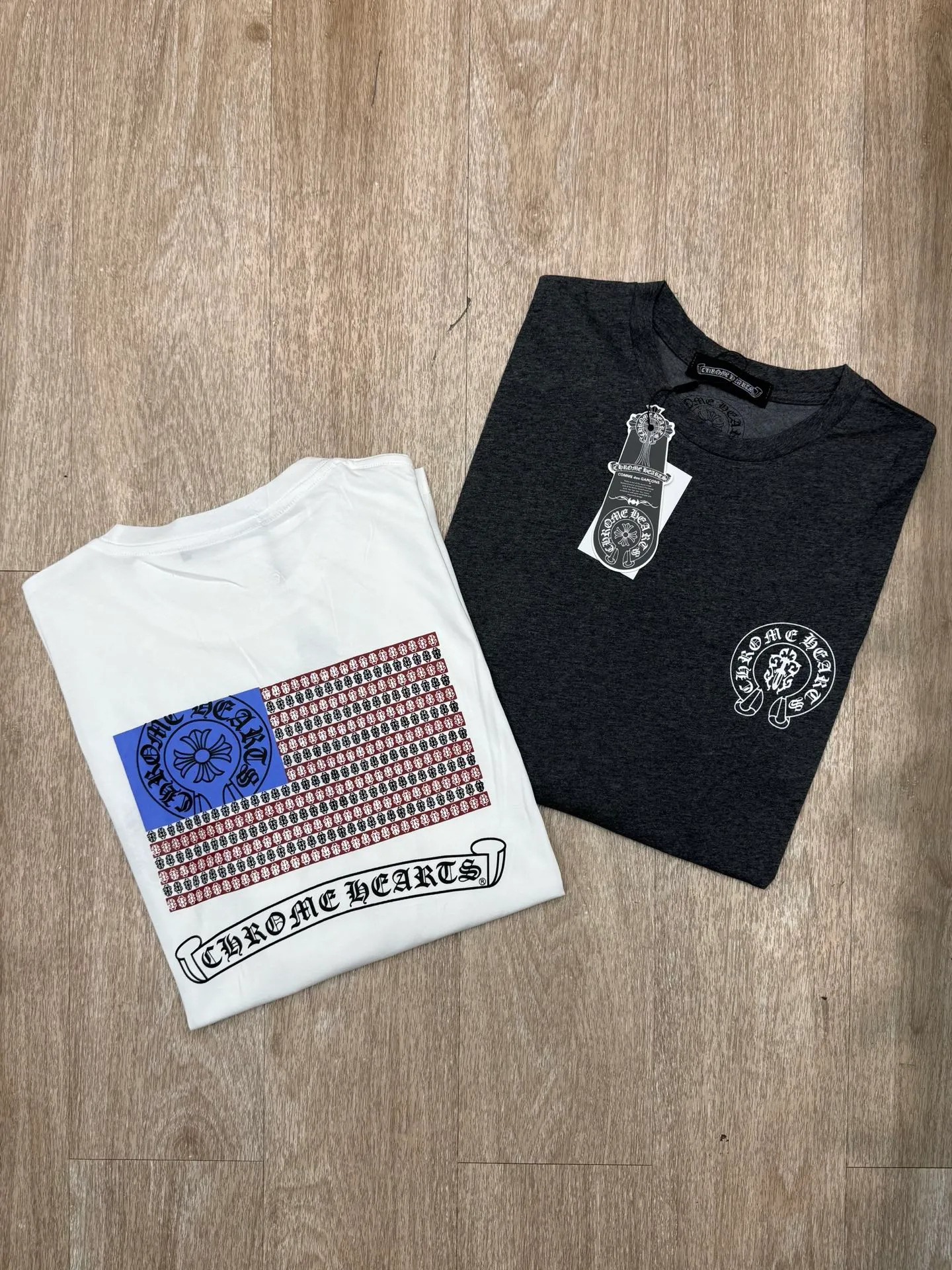 P178 ChromeHeart•25ss New Stars and Stripes Printed Thin Sunscreen Long-Sleeved Top✅✅✅Ready in stock Focus on quality and compare at will Size: S M L Color: Gray White